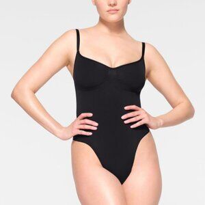 Skims Seamless Sculpt Thong Bodysuit